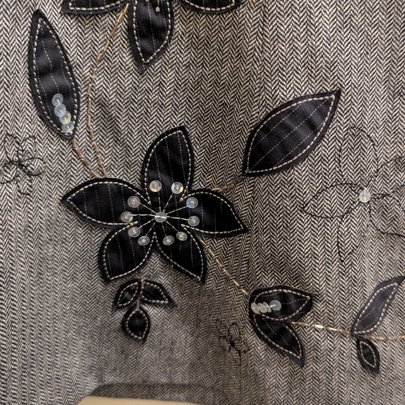 Jones New York Country Wool Blend Black/White Herringbone Embroidered Skirt- 6 - Picture 6 of 12